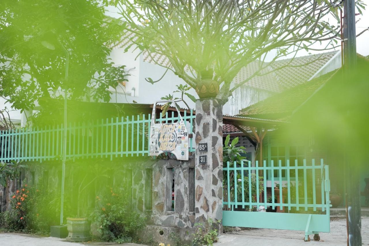 Appartamento Abrakadabra 747 Yogyakarta Esterno foto